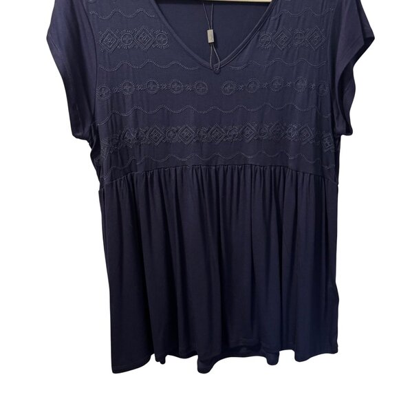 Cable & Gauge Womens Embroidered V-Neck Top Sz XL blouse. NWT - Picture 6 of 11